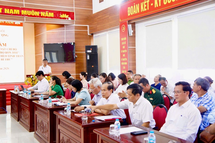 Đảng bộ phường Phú Thượng tổ chức tọa đàm nâng cao chất lượng sinh hoạt chi bộ gắn với xây dựng mô hình “Chi bộ bốn tốt”- Ảnh 3.