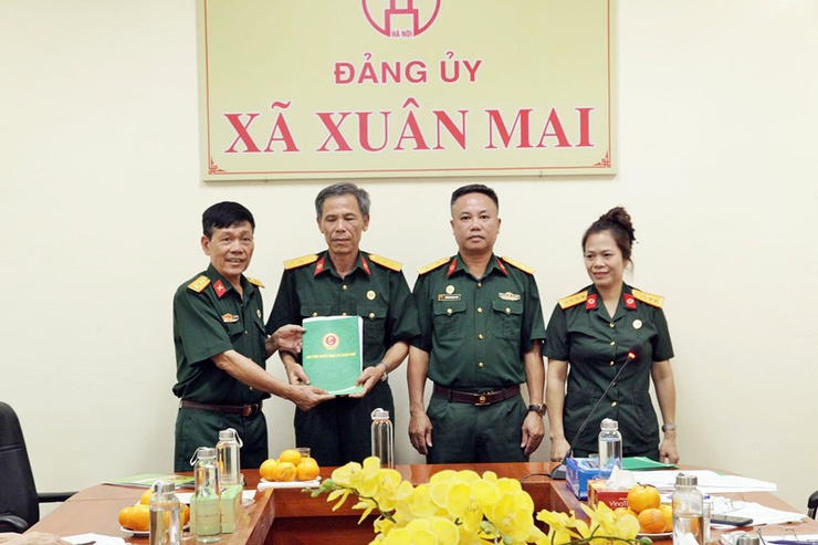 Xuân Mai thành lập Đội y tế CCB xung kích, tăng cường chăm sóc sức khỏe cộng đồng- Ảnh 2.