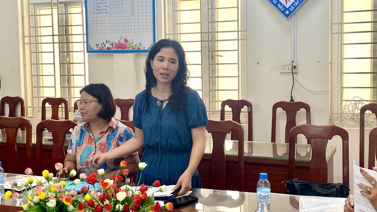 BAN KINH TẾ - NGÂN SÁCH HĐND XÃ TÂY PHƯƠNG GIÁM SÁT CÔNG TÁC THU, CHI TẠI CÁC TRƯỜNG THCS - Ảnh 4.