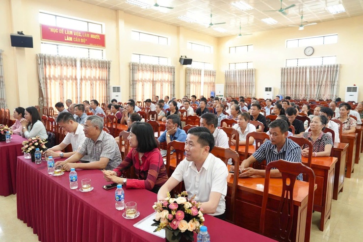 CÁN BỘ XÃ DÂN HÒA THAM GIA TẬP HUẤN CÔNG TÁC QUẢN LÝ ĐẤT ĐAI, TRẬT TỰ XÂY DỰNG - Ảnh 3.