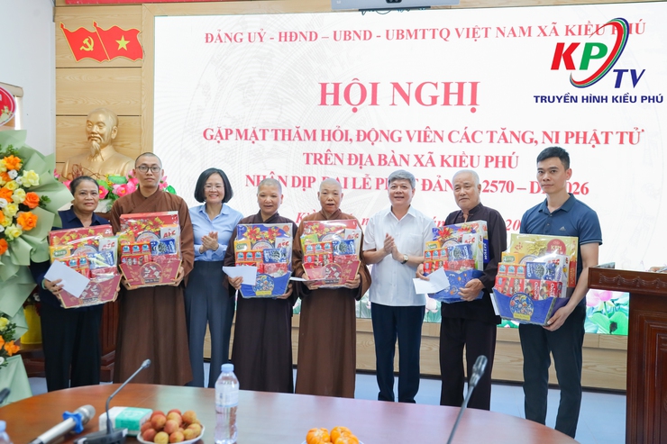Xã Kiều Phú tổ chức gặp mặt, chúc mừng Chư tôn đức Tăng Ni và đồng bào Phật tử nhân dịp Đại lễ Phật đản Phật lịch 2570 – Dương lịch 2026- Ảnh 7.