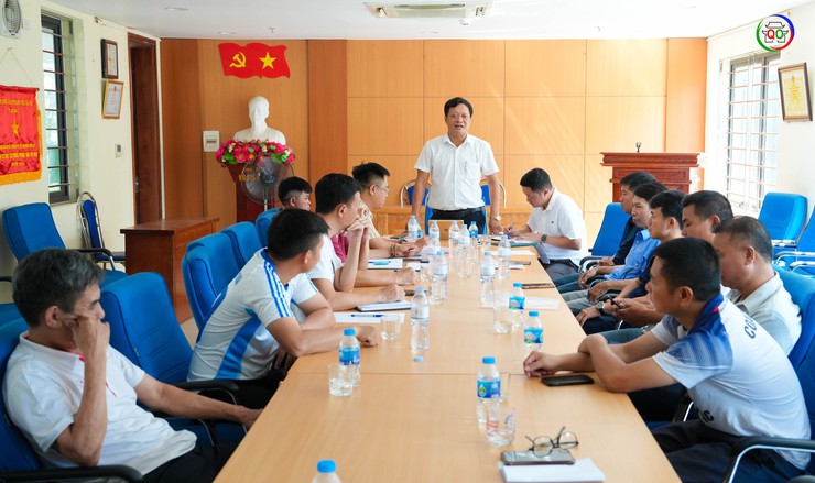 Họp chuyên môn, bốc thăm chia bảng thi đấu Giải bóng đá nam U40+ xã Quốc Oai lần thứ I năm 2026- Ảnh 1.