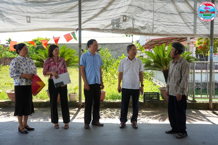 HƯNG ĐẠO TỔ CHỨC KIỂM TRA, CHẤM ĐIỂM CUỘC THI “GIỮ GÌN THÔN SÁNG, XANH, SẠCH, ĐẸP, AN TOÀN” THÁNG 5 NĂM 2026- Ảnh 1.