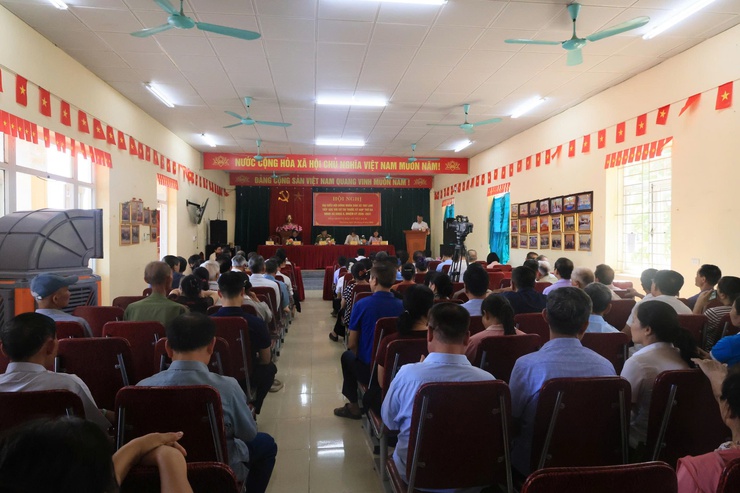 Hội nghị Đại biểu Hội đồng nhân dân xã Thư Lâm Tiếp xúc cử tri trước kỳ họp thứ Ba Hội đồng nhân dân xã khóa II, nhiệm kỳ 2026- 2031- Tổ đại biểu số 4 ( Đơn vị bầu cử số 7 và 8).- Ảnh 4.