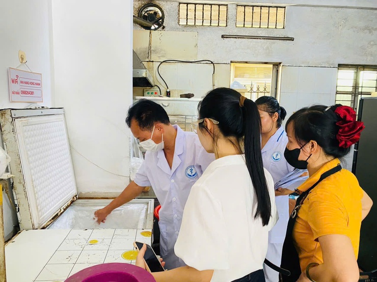 Trạm Y tế xã kiểm tra công tác đảm bảo ATTP- Ảnh 2.