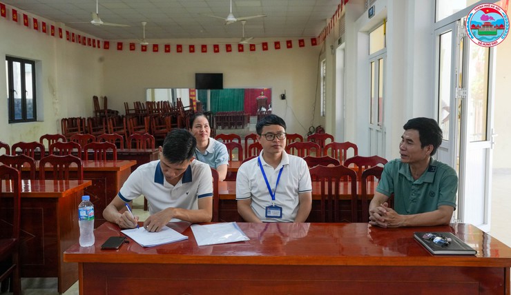 HƯNG ĐẠO TỔ CHỨC KIỂM TRA, CHẤM ĐIỂM CUỘC THI “GIỮ GÌN THÔN SÁNG, XANH, SẠCH, ĐẸP, AN TOÀN” THÁNG 5 NĂM 2026- Ảnh 3.