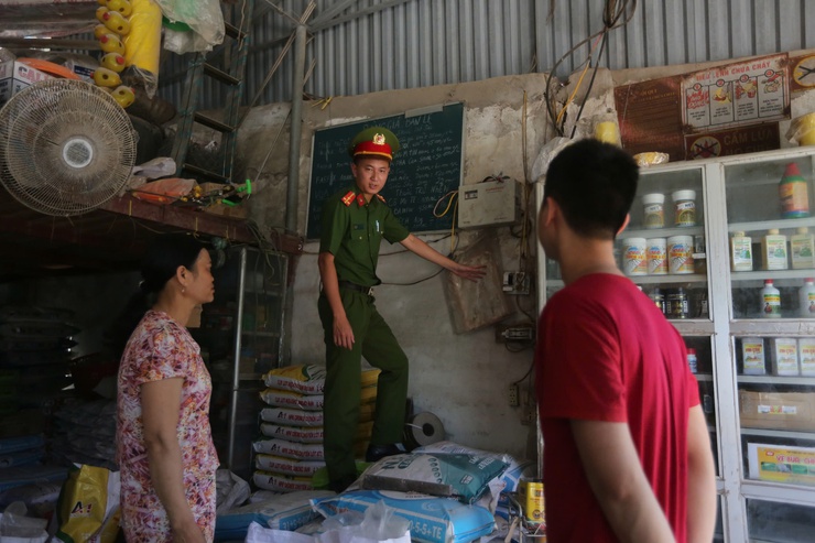 Xã Nam Phù tăng cường kiểm tra, nâng cao năng lực phòng cháy tại chỗ- Ảnh 3.