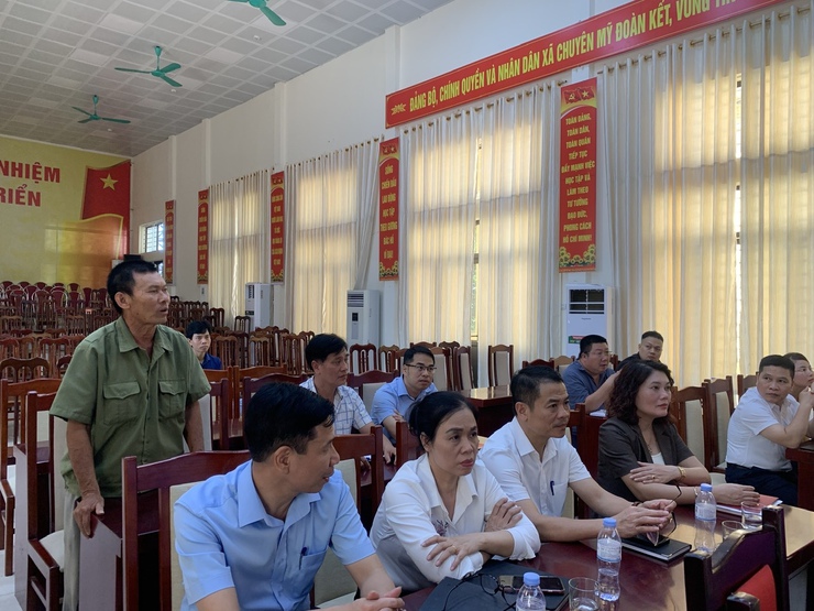 Thường trực Đảng ủy xã nghe báo cáo Dự án tu bổ. tôn tạo di tích chùa Rồi; công tác quy hoạch trên địa bàn xã- Ảnh 3.