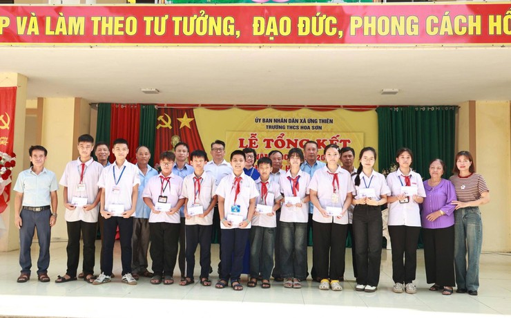 Trường THCS Hoa Sơn: Ghi nhận thành tích năm học 2025 – 2026, tiếp lửa cho thế hệ học sinh trưởng thành- Ảnh 4.