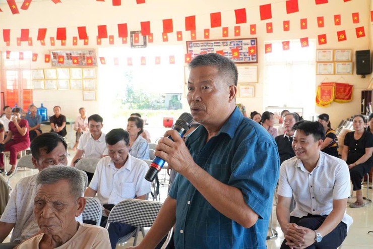 
Tổ đại biểu số 3 HĐND xã Chuyên Mỹ khóa XXIII tiếp xúc cử tri trước kỳ họp thường lệ giữa năm- Ảnh 3.