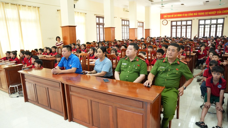 Công an xã Dương Hoà tuyền truyền phòng, chống đuối nước hè năm 2026- Ảnh 2.