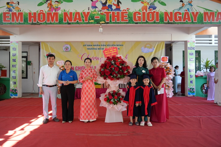 Trường Mầm non Thọ An: Chương trình “Sân chơi trí tuệ- Dấu ấn tuổi thơ” năm học 2025- 2026- Ảnh 1.