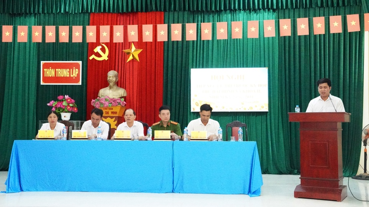 Tổ đại biểu số 4 HĐND xã Phượng Dực tiếp xúc cử tri trước Kỳ họp thứ Hai- Ảnh 1.