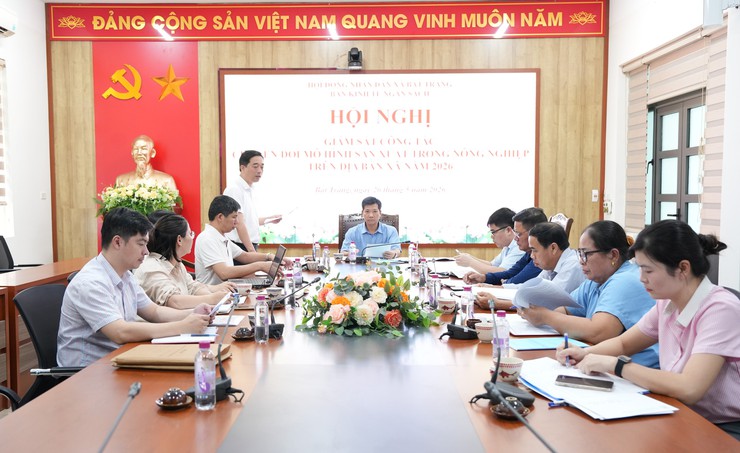 Ban Kinh tế - Ngân sách HĐND xã Bát Tràng giám sát công tác chuyển đổi mô hình sản xuất nông nghiệp năm 2026- Ảnh 1.