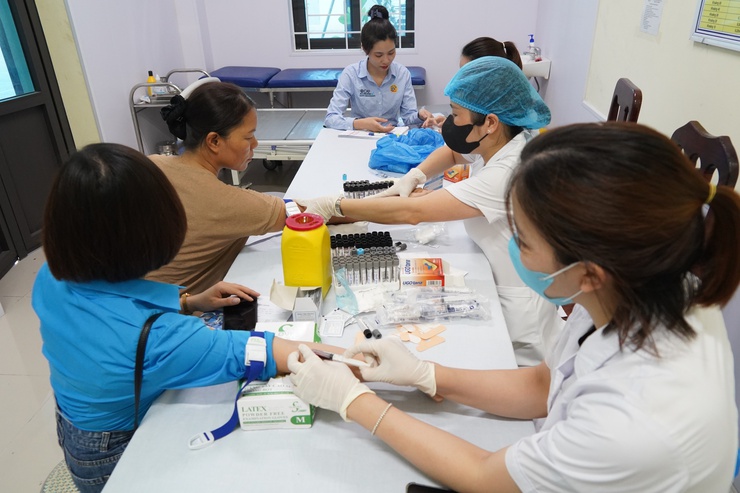 Phường Chương Mỹ tổ chức tập huấn an toàn, vệ sinh lao động và khám sức khỏe miễn phí cho đoàn viên Công đoàn- Ảnh 3.