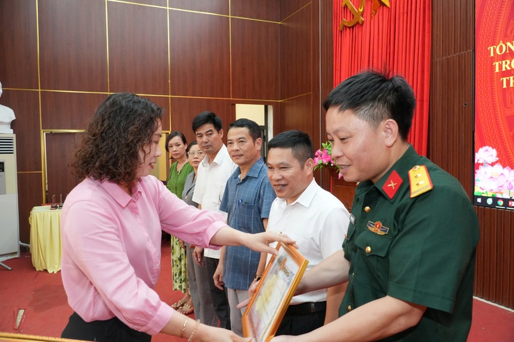 Chuyên Mỹ tổng kết công tác phòng thủ dân sự năm 2025, triển khai nhiệm vụ trọng tâm năm 2026- Ảnh 4.