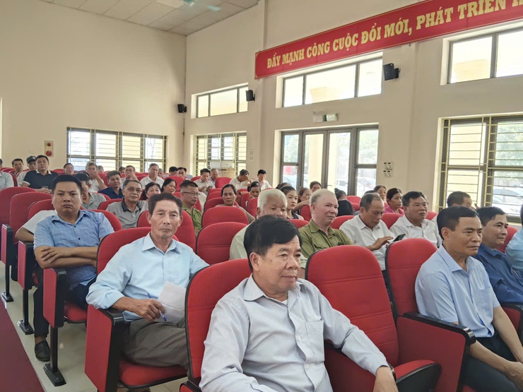 HĐND xã Nội Bài tiếp xúc cử tri chuyên đề về công tác quản lý đất đai, trật tự xây dựng- Ảnh 4.