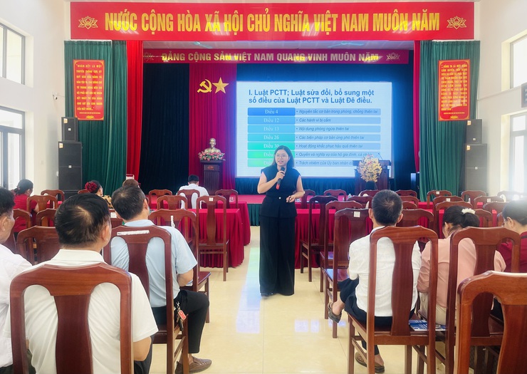 Hội nghị tuyên truyền pháp luật về đê điều, thủy lợi và phòng, chống thiên tai trên địa bàn xã Phúc Lộc- Ảnh 3.