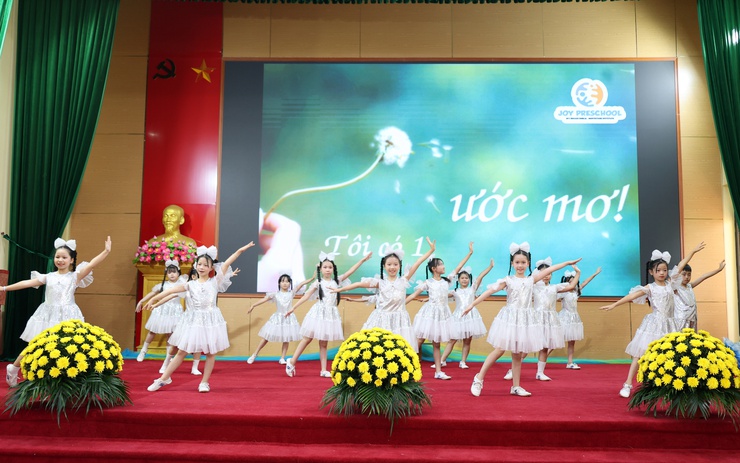 Quảng Bị: Phát động “Tháng hành động vì trẻ em” năm 2026, tuyên dương, khen thưởng học sinh giỏi tiêu biểu năm học 2025-2026- Ảnh 6.