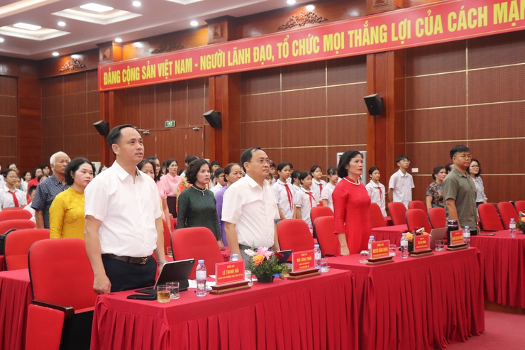 Phú Xuyên lan tỏa truyền thống hiếu học qua Lễ tuyên dương học sinh tiêu biểu năm học 2025 – 2026- Ảnh 7.