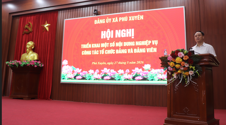 Hội nghị quán triệt, hướng dẫn đánh giá chất lượng sinh hoạt chi bộ và thực hiện rà soát, bổ sung dữ liệu Đảng viên trong toàn Đảng bộ- Ảnh 4.