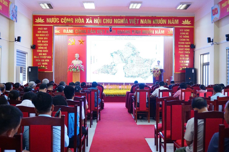 Xã Hòa Phú quán triệt nội dung Chỉ thị số 21/CT-TTg ngày 20/5/2026 của Thủ tướng Chính phủ về việc sắp xếp thôn, tổ dân phố- Ảnh 1.