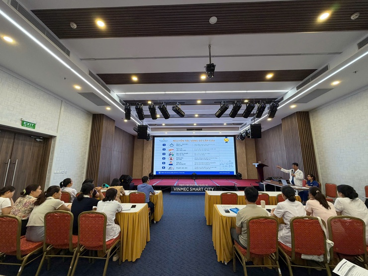 Tây Mỗ nâng cao kỹ năng sơ cấp cứu ban đầu cho nhân viên Trạm Y tế phường- Ảnh 1.