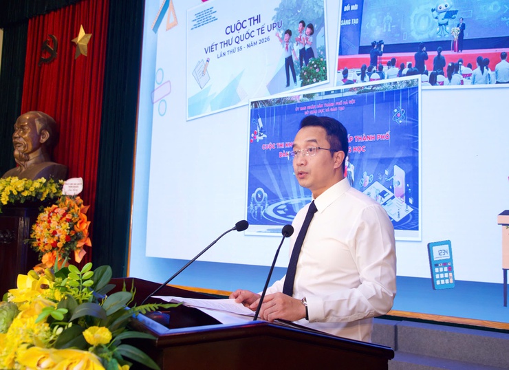 LỄ TUYÊN DƯƠNG HỌC SINH GIỎI TIÊU BIỂU PHƯỜNG HOÀN KIẾM: KHẲNG ĐỊNH CHẤT LƯỢNG GIÁO DỤC TOÀN DIỆN TRONG THỜI KỲ CHUYỂN ĐỔI SỐ- Ảnh 5.