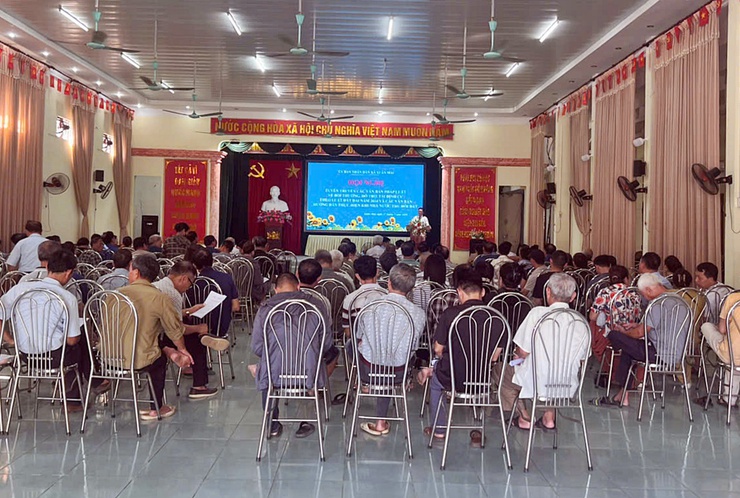 Xuân Mai tuyên truyền các văn bản pháp luật về bồi thường, hỗ trợ, tái định cư khi Nhà nước thu hồi đất cho người dân- Ảnh 1.