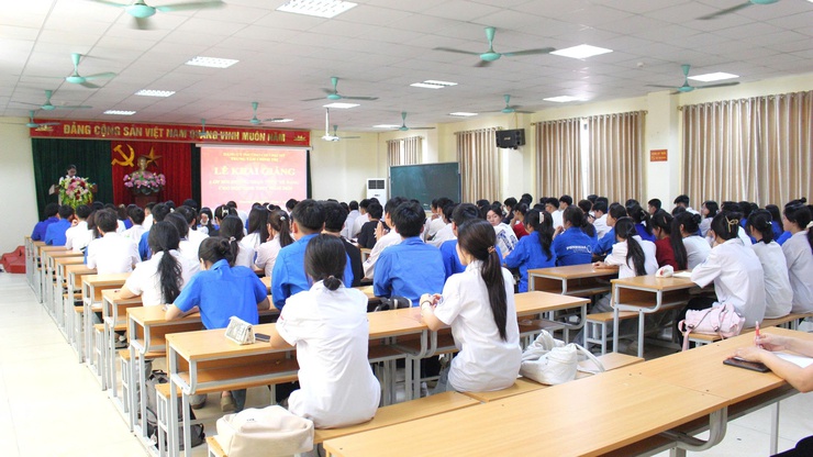 Phường Chương Mỹ khai giảng lớp bồi dưỡng nhận thức về Đảng cho học sinh THPT năm 2026- Ảnh 3.