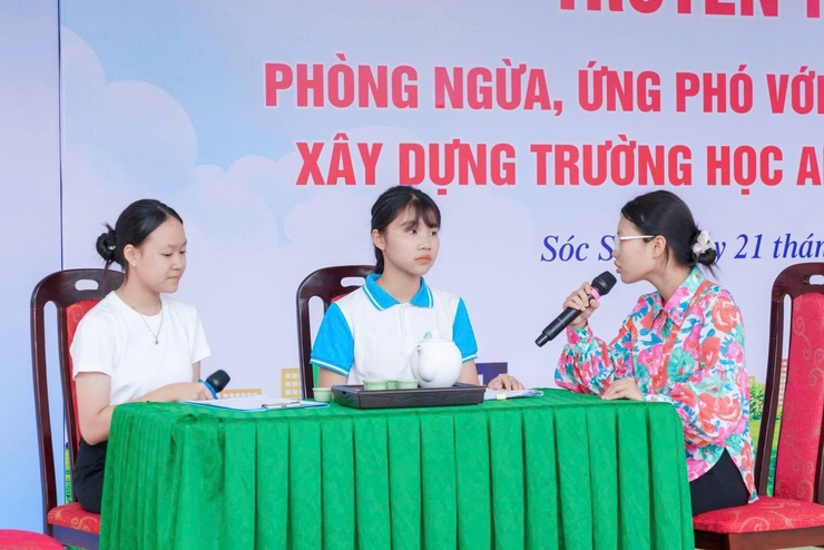 TRUYỀN THÔNG PHÒNG CHỐNG, ỨNG PHÓ VỚI BẠO LỰC HỌC ĐƯỜNG, XÂY DỰNG TRƯỜNG HỌC AN TOÀN, THÂN THIỆN TẠI TRƯỜNG THCS ĐÔNG XUÂN- Ảnh 6.