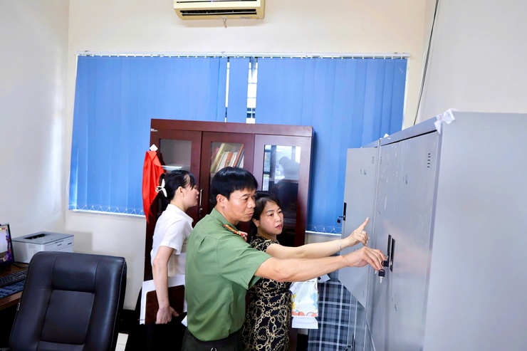 Xã Thiên Lộc tổ chức 2 đoàn kiểm tra cơ sở vật chất và thăm, động viên tại các điểm thi tuyển sinh vào lớp 10 THPT năm học 2026 – 2027- Ảnh 2.