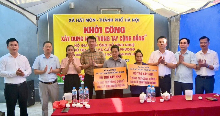 Khởi công xây dựng 02 Nhà “Vòng tay cộng đồng” tại thôn Hương Vĩnh xã Hát Môn- Ảnh 2.