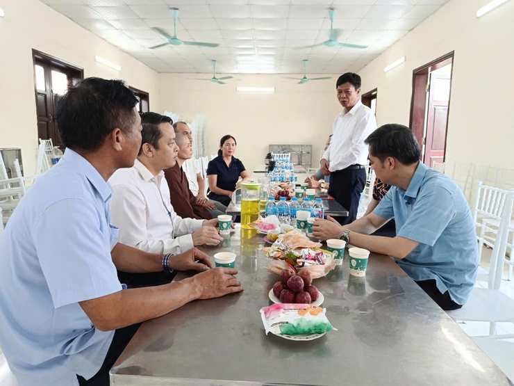 Đoàn công tác xã Thiên Lộc thăm, tặng quà 4 chùa trên địa bàn nhân dịp Đại lễ Phật đản Phật lịch 2570 – Dương lịch 2026- Ảnh 3.