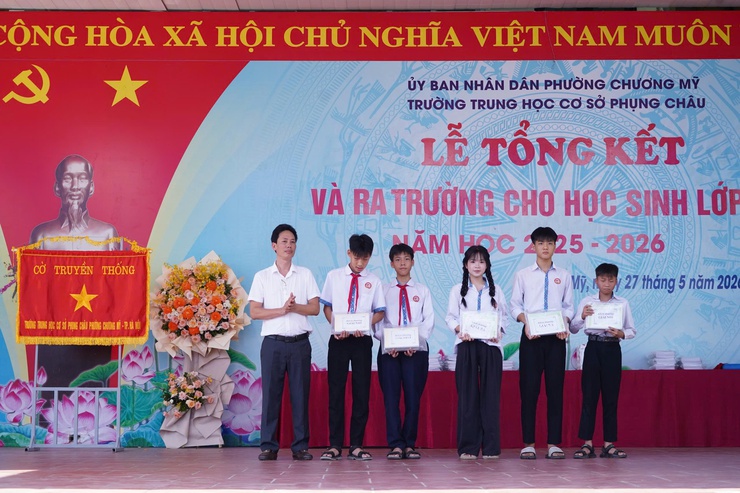 THCS Phụng Châu tổng kết năm học 2025-2026: Khẳng định chất lượng giáo dục toàn diện- Ảnh 13.