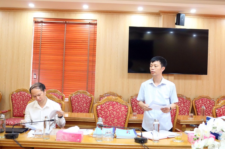 Quảng Bị triển khai và tổ chức chấm điểm bài dự thi Cuộc thi “Chính luận bảo vệ nền tảng tư tưởng của Đảng lần thứ Sáu” năm 2026 trên địa bàn xã - Ảnh 4.