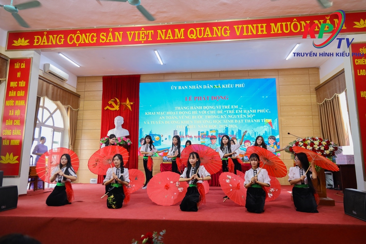 UBND xã Kiều Phú tổ chức Lễ phát động Tháng hành động vì trẻ em, khai mạc hoạt động hè và tuyên dương học sinh tiêu biểu năm học 2025 – 2026- Ảnh 3.