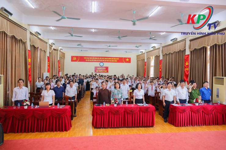 UBND xã Kiều Phú tổ chức Lễ phát động Tháng hành động vì trẻ em, khai mạc hoạt động hè và tuyên dương học sinh tiêu biểu năm học 2025 – 2026- Ảnh 5.