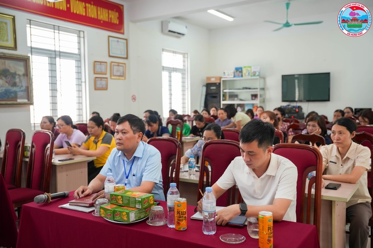 XÃ HƯNG ĐẠO TẬP HUẤN TRIỂN KHAI CHIẾN DỊCH BỔ SUNG VITAMIN A ĐỢT 1 NĂM 2026- Ảnh 1.