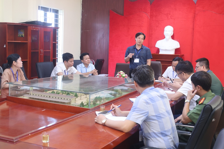 Ban Chỉ đạo thi tuyển sinh vào lớp 10 THPT xã Hòa Phú tổ chức kiểm tra công tác chuẩn bị cho kỳ thi tuyển sinh vào lớp 10- Ảnh 13.