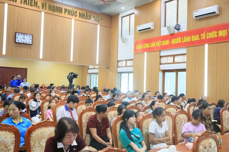 ỦY BAN NHÂN DÂN XÃ THƯ LÂM – BAN CHỈ ĐẠO HÈ XÃ TỔ CHỨC LỄ PHÁT ĐỘNG THÁNG HÀNH ĐỘNG VÌ TRẺ EM, KHAI MẠC HOẠT ĐỘNG HÈ THANH THIẾU NHI, PHÁT ĐỘNG CHIẾN DỊCH THANH NIÊN TÌNH NGUYỆN HÈ NĂM 2026 TRÊN ĐỊA BÀN XÃ THƯ LÂM- Ảnh 3.