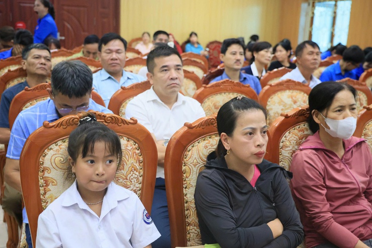 ỦY BAN NHÂN DÂN XÃ THƯ LÂM – BAN CHỈ ĐẠO HÈ XÃ TỔ CHỨC LỄ PHÁT ĐỘNG THÁNG HÀNH ĐỘNG VÌ TRẺ EM, KHAI MẠC HOẠT ĐỘNG HÈ THANH THIẾU NHI, PHÁT ĐỘNG CHIẾN DỊCH THANH NIÊN TÌNH NGUYỆN HÈ NĂM 2026 TRÊN ĐỊA BÀN XÃ THƯ LÂM- Ảnh 5.
