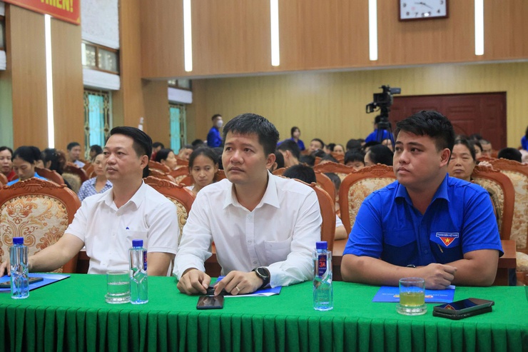ỦY BAN NHÂN DÂN XÃ THƯ LÂM – BAN CHỈ ĐẠO HÈ XÃ TỔ CHỨC LỄ PHÁT ĐỘNG THÁNG HÀNH ĐỘNG VÌ TRẺ EM, KHAI MẠC HOẠT ĐỘNG HÈ THANH THIẾU NHI, PHÁT ĐỘNG CHIẾN DỊCH THANH NIÊN TÌNH NGUYỆN HÈ NĂM 2026 TRÊN ĐỊA BÀN XÃ THƯ LÂM- Ảnh 1.