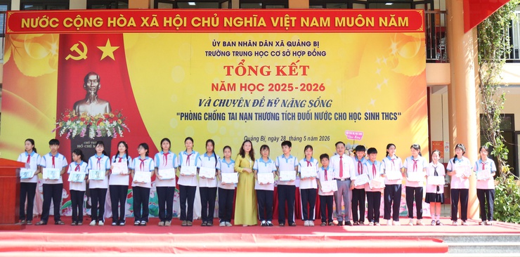 Trường THCS Hợp Đồng tổng kết năm học 2025-2026 và  Chuyên đề phòng, chống tai nạn thương tích cho học sinh- Ảnh 8.
