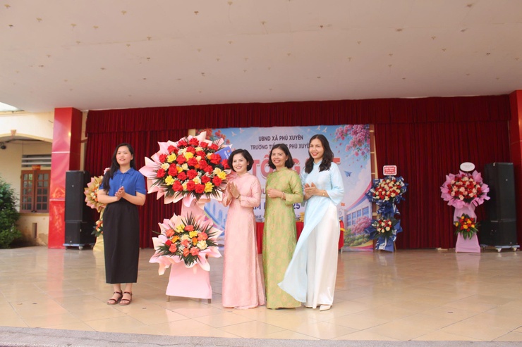 Trường Tiểu học Phú Xuyên long trọng tổ chức Lễ tổng kết năm học 2025 - 2026- Ảnh 7.