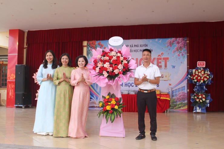 Trường Tiểu học Phú Xuyên long trọng tổ chức Lễ tổng kết năm học 2025 - 2026- Ảnh 9.