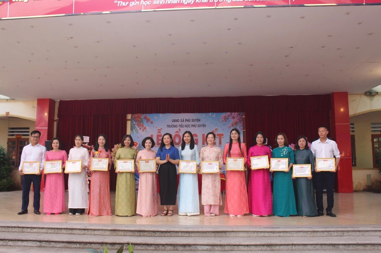 Trường Tiểu học Phú Xuyên long trọng tổ chức Lễ tổng kết năm học 2025 - 2026- Ảnh 13.