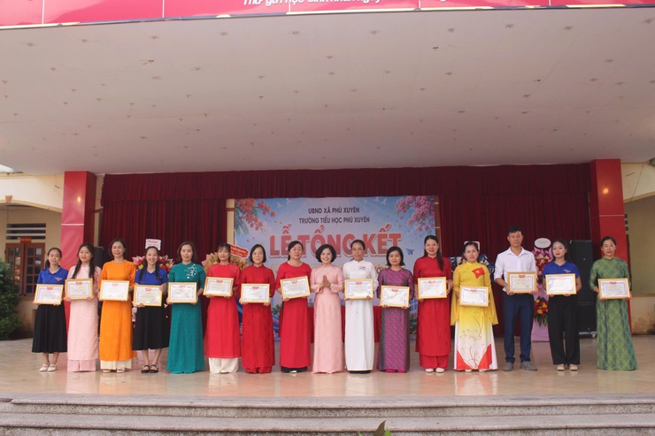 Trường Tiểu học Phú Xuyên long trọng tổ chức Lễ tổng kết năm học 2025 - 2026- Ảnh 15.