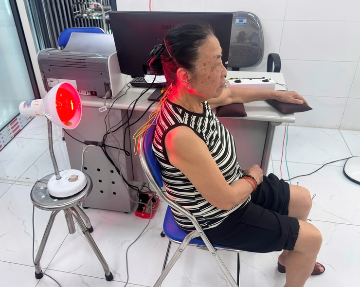 Y học cổ truyền – Giải pháp chăm sóc sức khỏe an toàn, bền vững tại Trạm Y tế phường Nghĩa Đô- Ảnh 2.