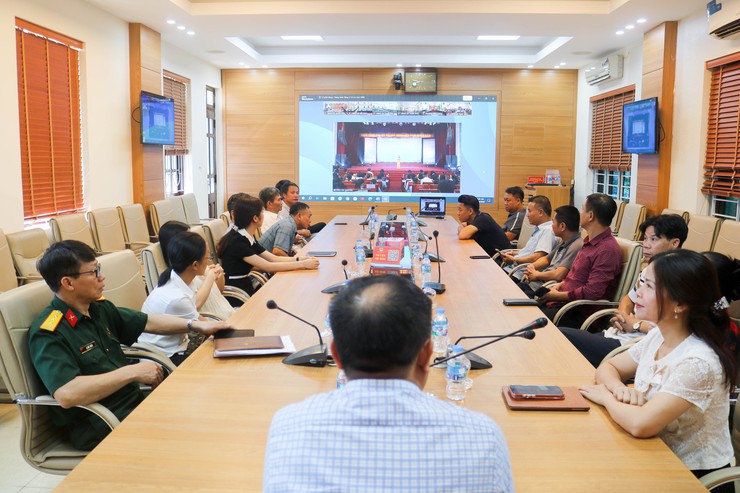 Vì một tương lai hạnh phúc, an toàn cho trẻ em trong kỷ nguyên số- Ảnh 2.